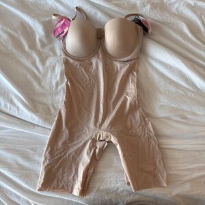 Spanx Suit Your Fancy Strapless cupped mid thigh bodysuit